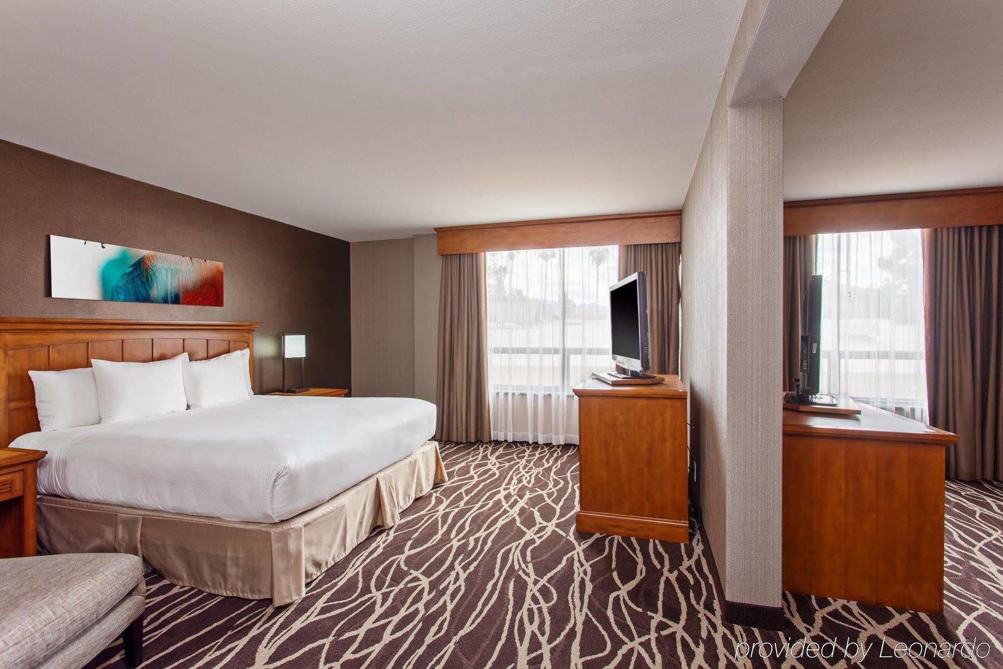Doubletree By Hilton San Bernardino